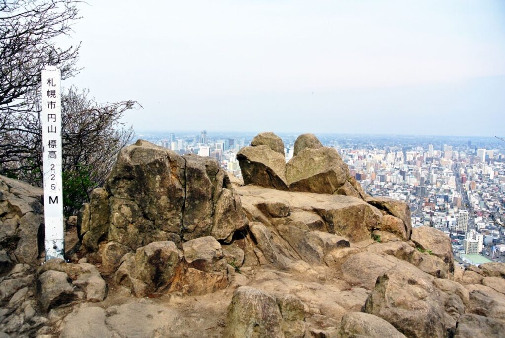 Hokkaido-Sapporo-Maruyama-summit